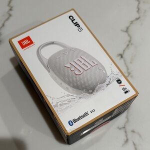 JBL Clip 5 Bluetooth Speaker - Silver